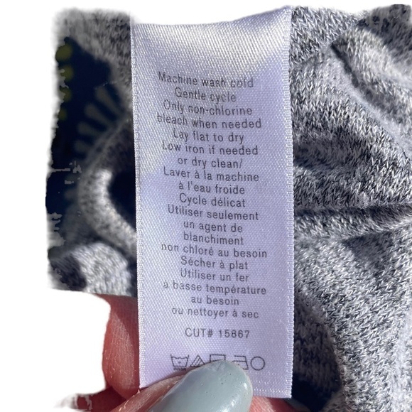 Rag & Bone  gray v neck sweater size M - Picture 7 of 7